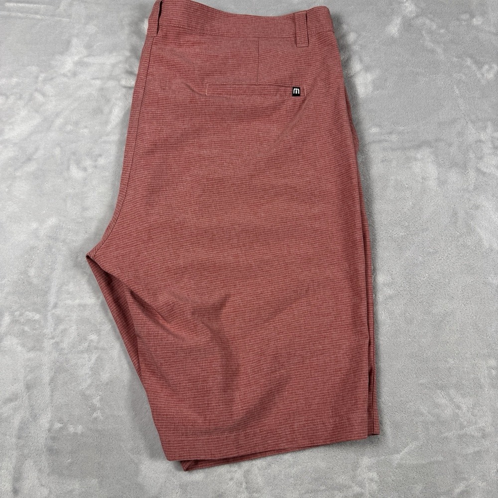 TravisMathew Mens Golf Shorts Size 40 Heathered Red Stretch Performance Casual